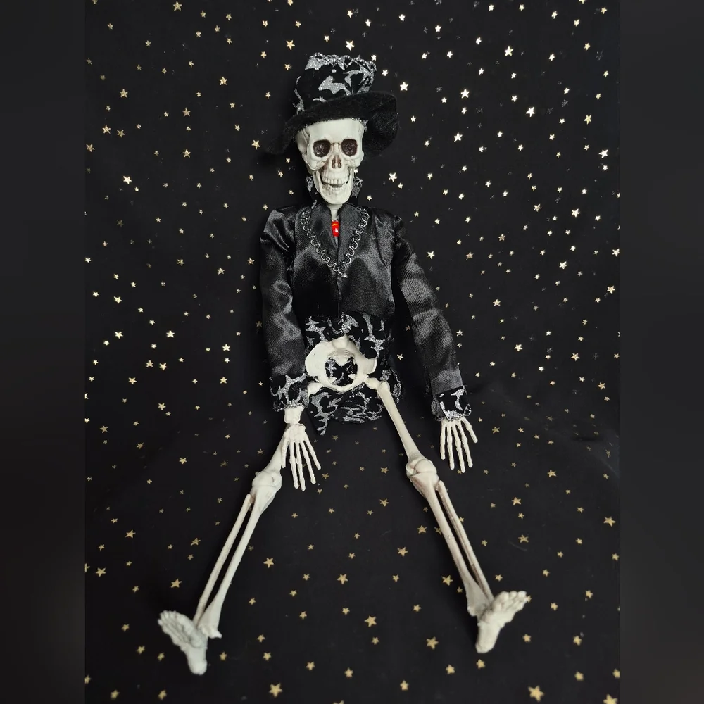 Fancy Bones Skeleton